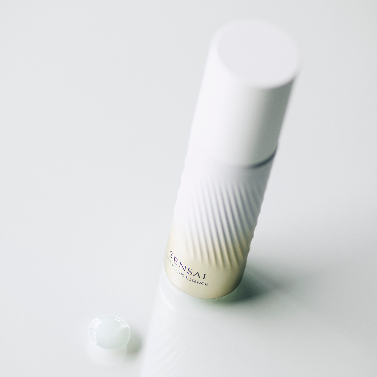 LIFT FOCUS ESSENCE
