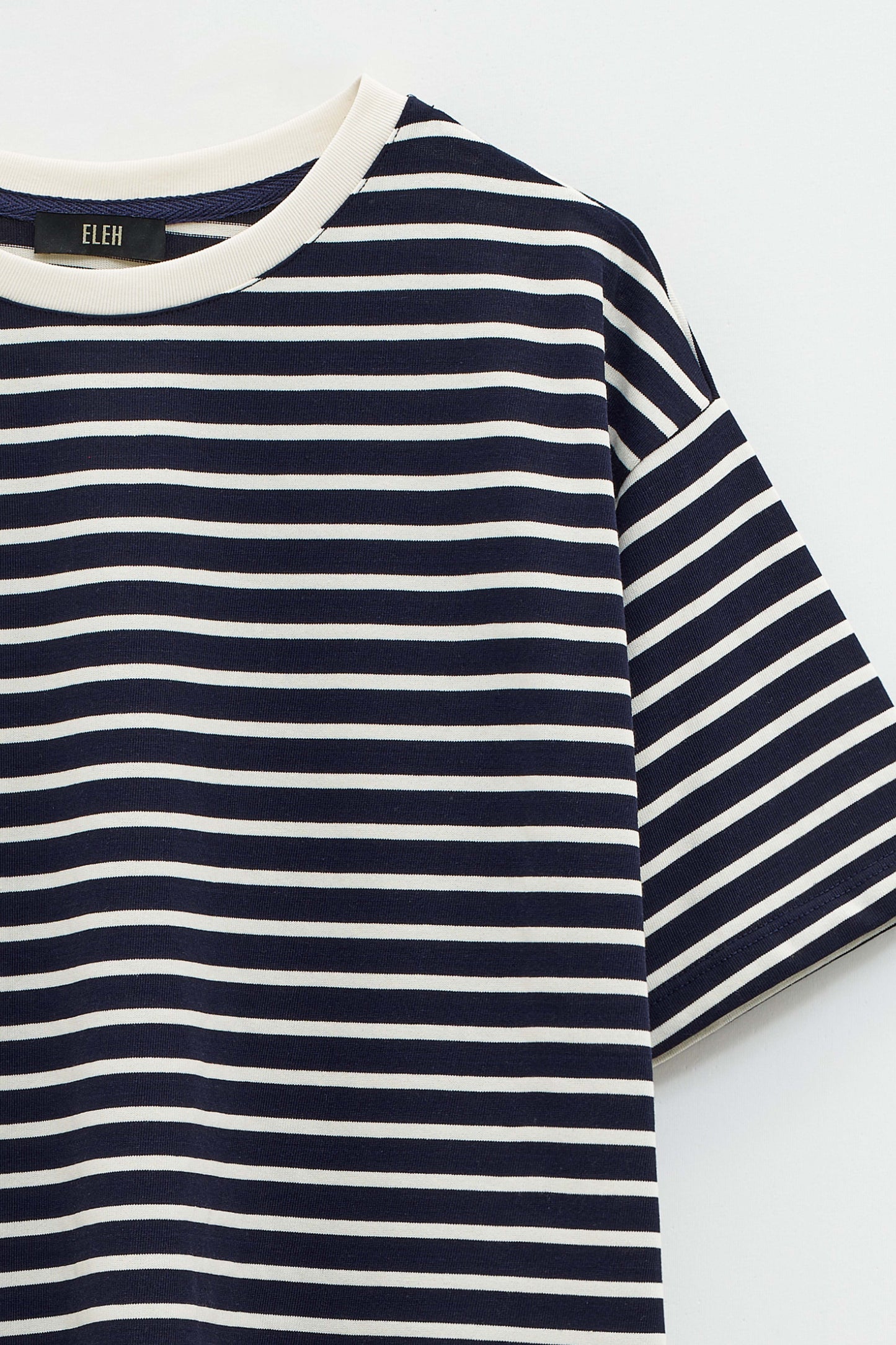 T-SHIRT A RIGHE