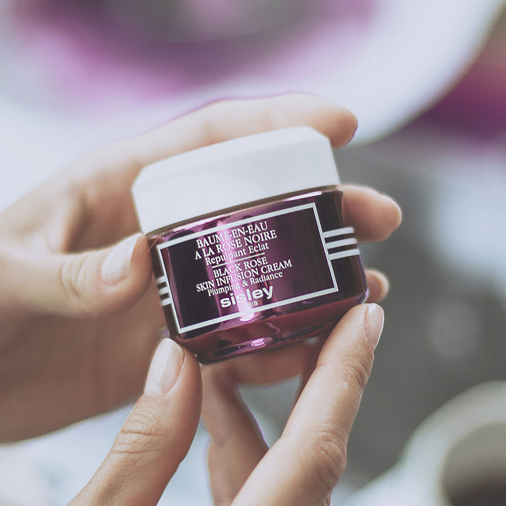 BAUME-EN-EAU À LA ROSE NOIRE