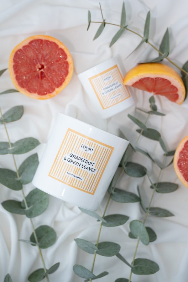 GRAPEFRUIT & GREEN LEAVES