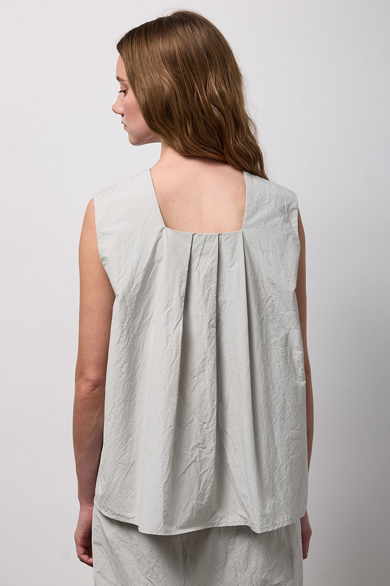 TOP GIROCOLLO CON PIEGHE DIETRO